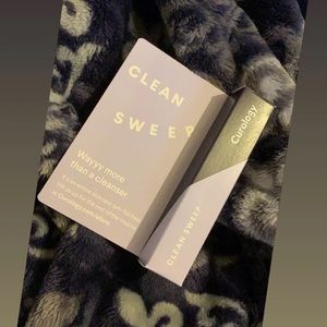 Curology cleanser NIB